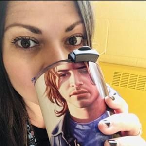 Meet your Posher, Elisa